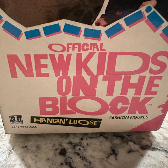 NEW KIDS ON THE BLOCK. NIB “Danny Wood”COLLECTIBLE DOLL - Picture 3 of 5